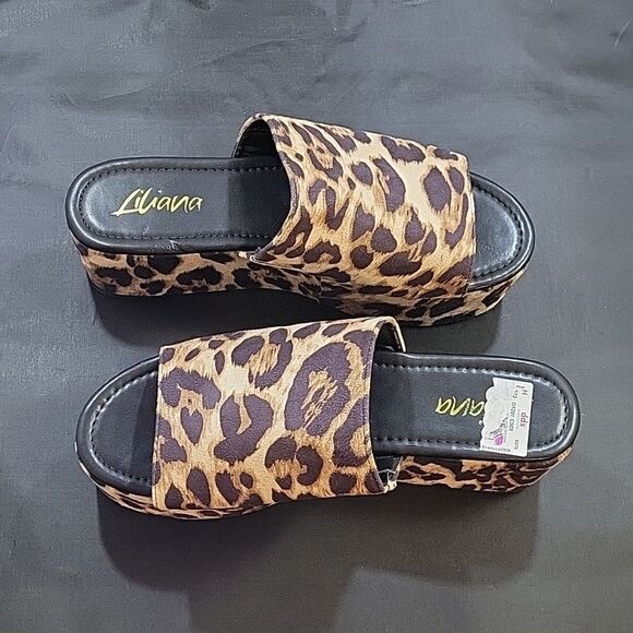 BRAND NEW LILIANA ANIMAL PRINT  STRETCH PLASFORM SLIDES WEDGE SANDAL - Picture 9 of 15